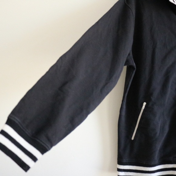 Vintage Nike Black and White Stripe Track Jacket - Picture 4 of 6